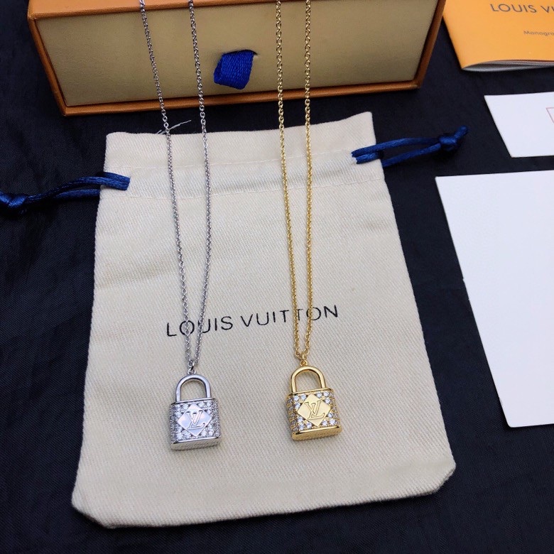 LV Necklace 04yxh09